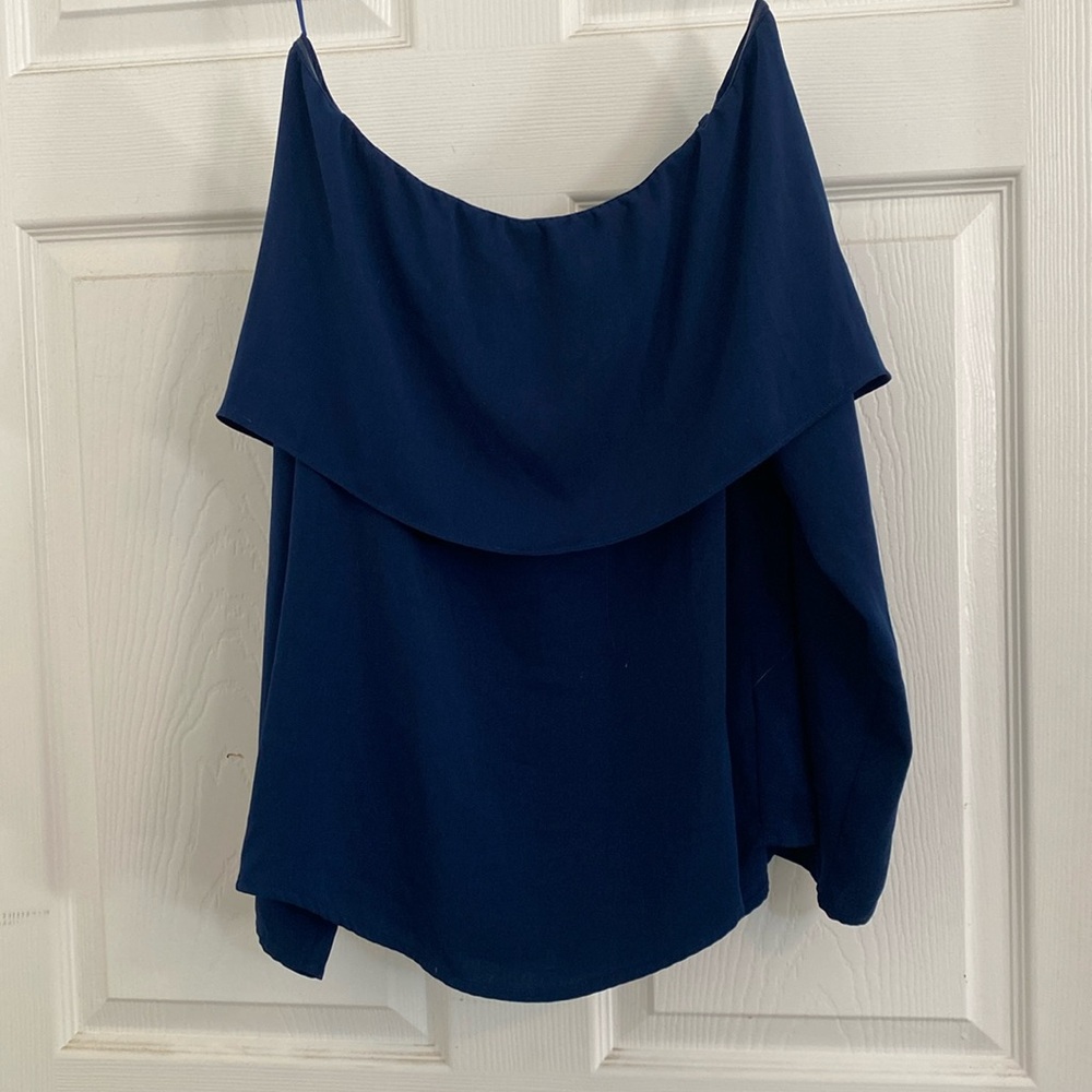 Off shoulder long sleeved top